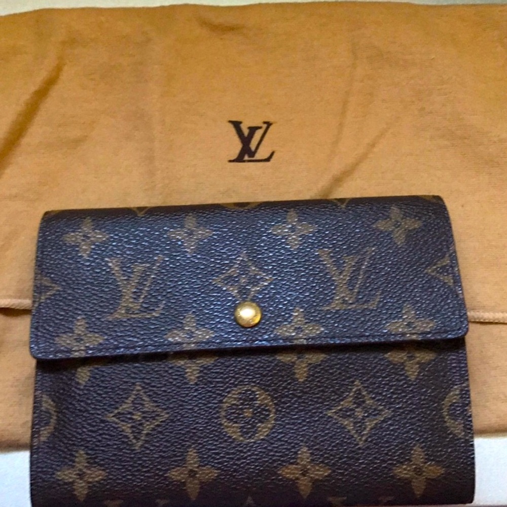 💥💥Authentic Louis Vuitton Monogram Porte Tresor Etuit Papier Trifold Wallet